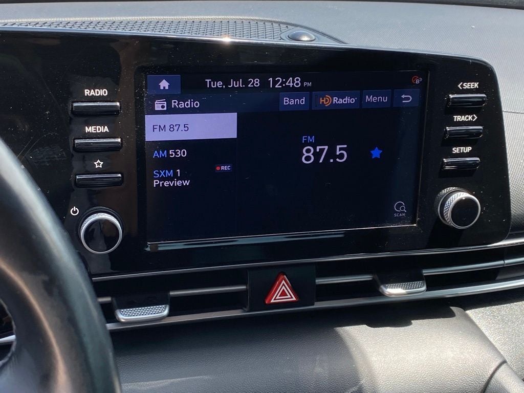 2022 Hyundai ELANTRA SEL