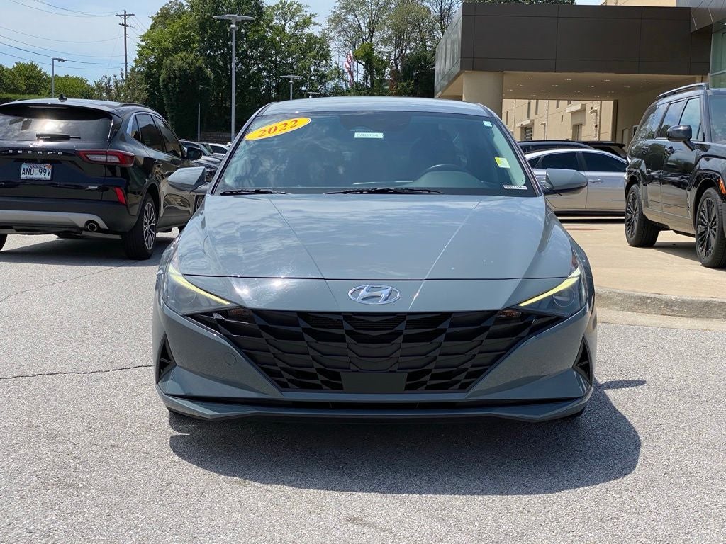 2022 Hyundai ELANTRA SEL