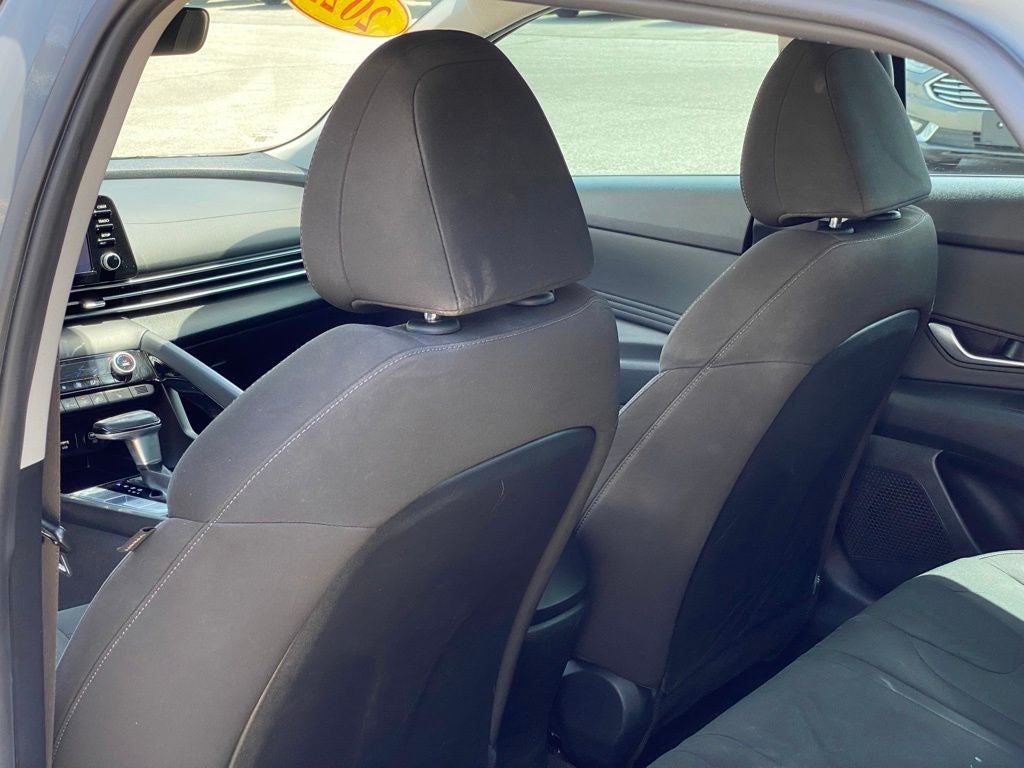 2022 Hyundai ELANTRA SEL