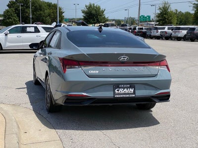 2022 Hyundai ELANTRA SEL