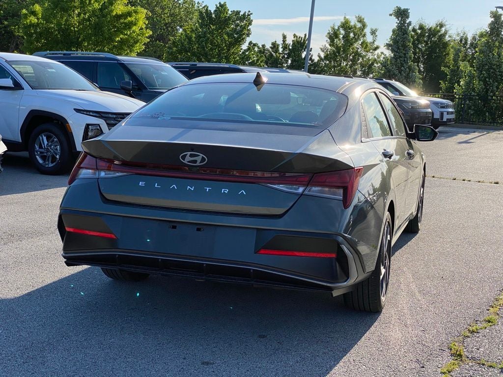 2024 Hyundai ELANTRA SEL