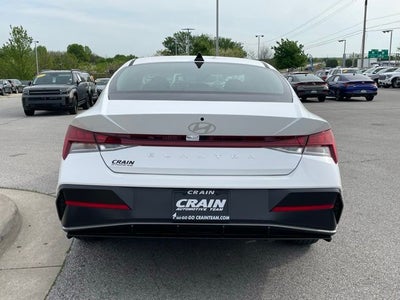 2025 Hyundai ELANTRA SEL Convenience