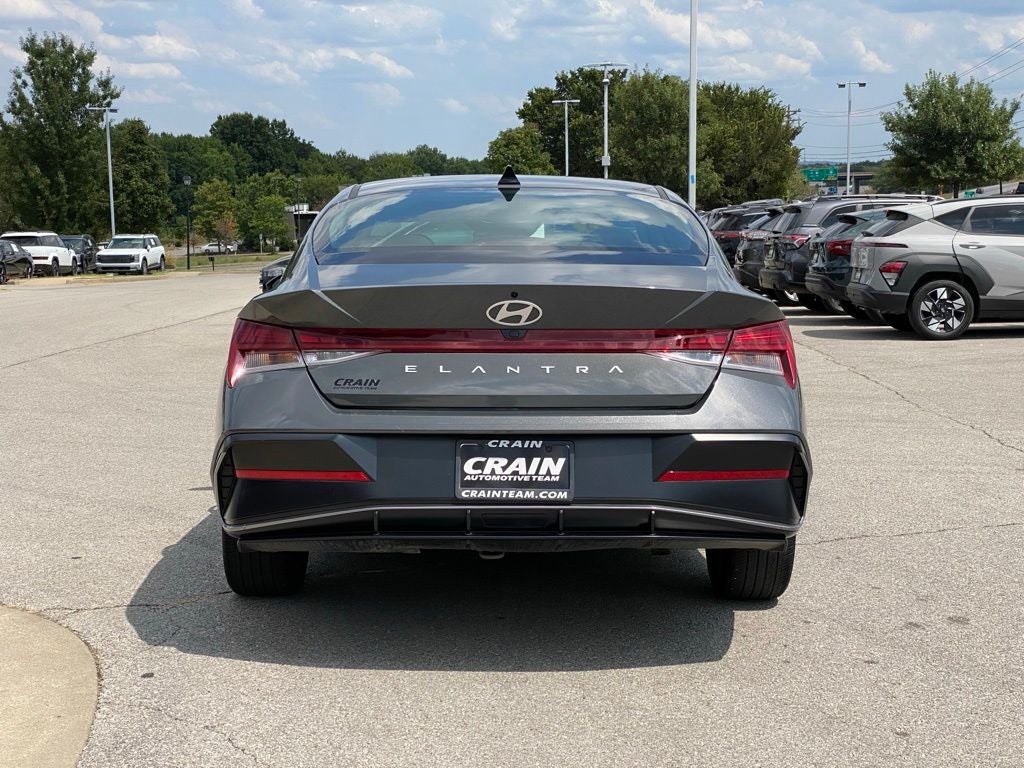 2024 Hyundai ELANTRA SEL