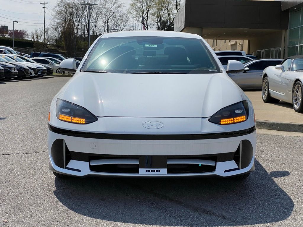 2025 Hyundai IONIQ 6 SE