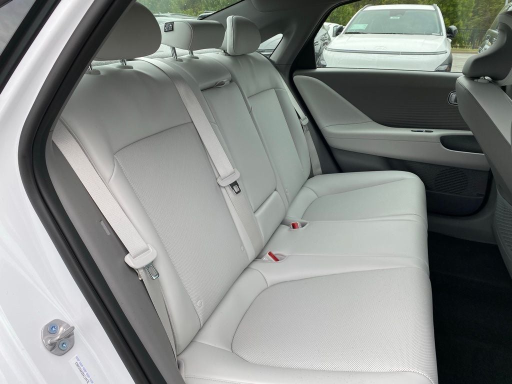 2025 Hyundai IONIQ 6 SEL