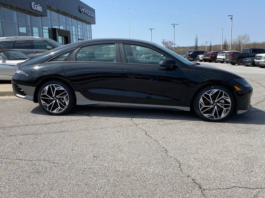 2025 Hyundai IONIQ 6 SEL