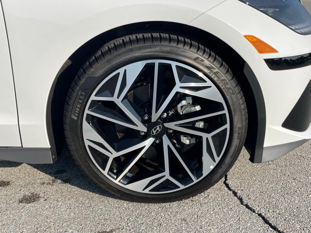 2025 Hyundai IONIQ 6 SEL