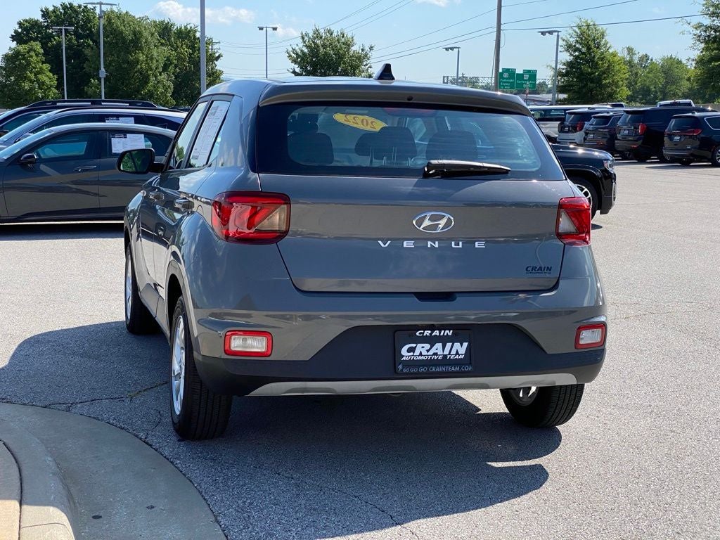 2022 Hyundai VENUE SE