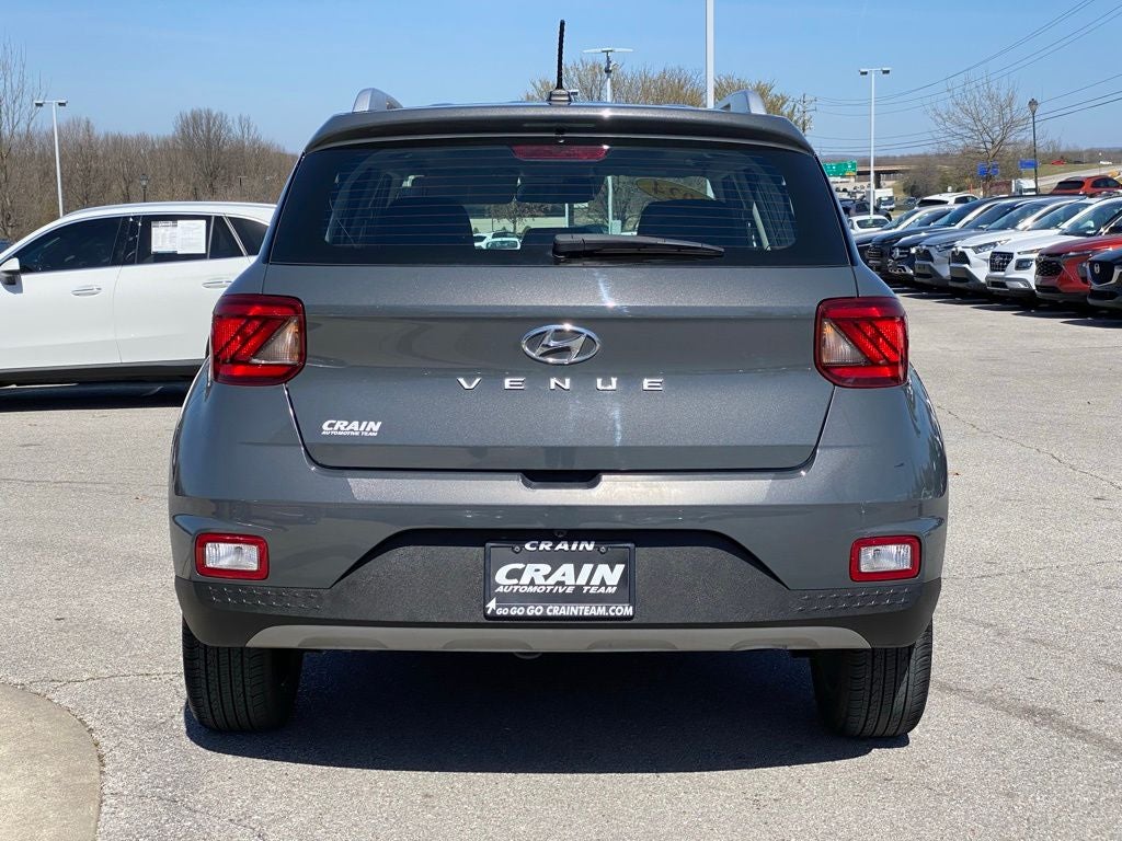 2024 Hyundai VENUE SEL