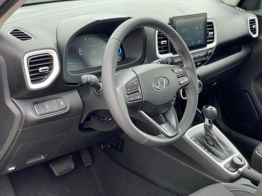 2026 Hyundai VENUE SEL W/Two-Tone Roof