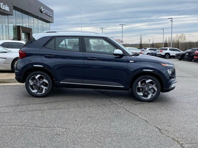 2026 Hyundai VENUE SEL W/Two-Tone Roof