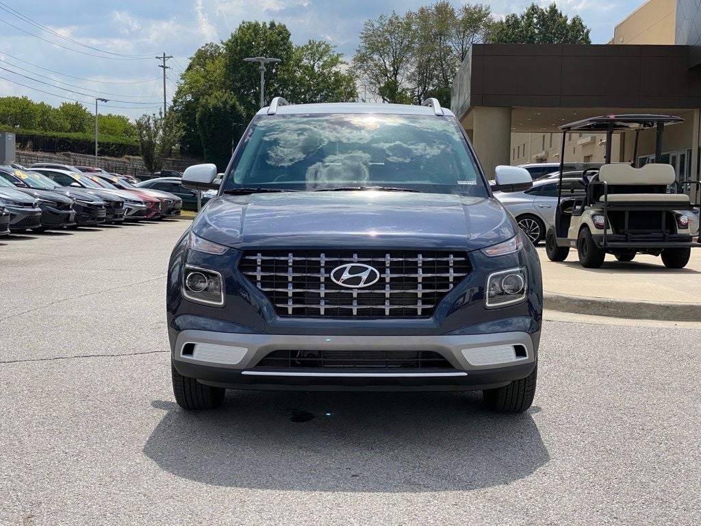 2026 Hyundai VENUE SEL W/Two-Tone Roof