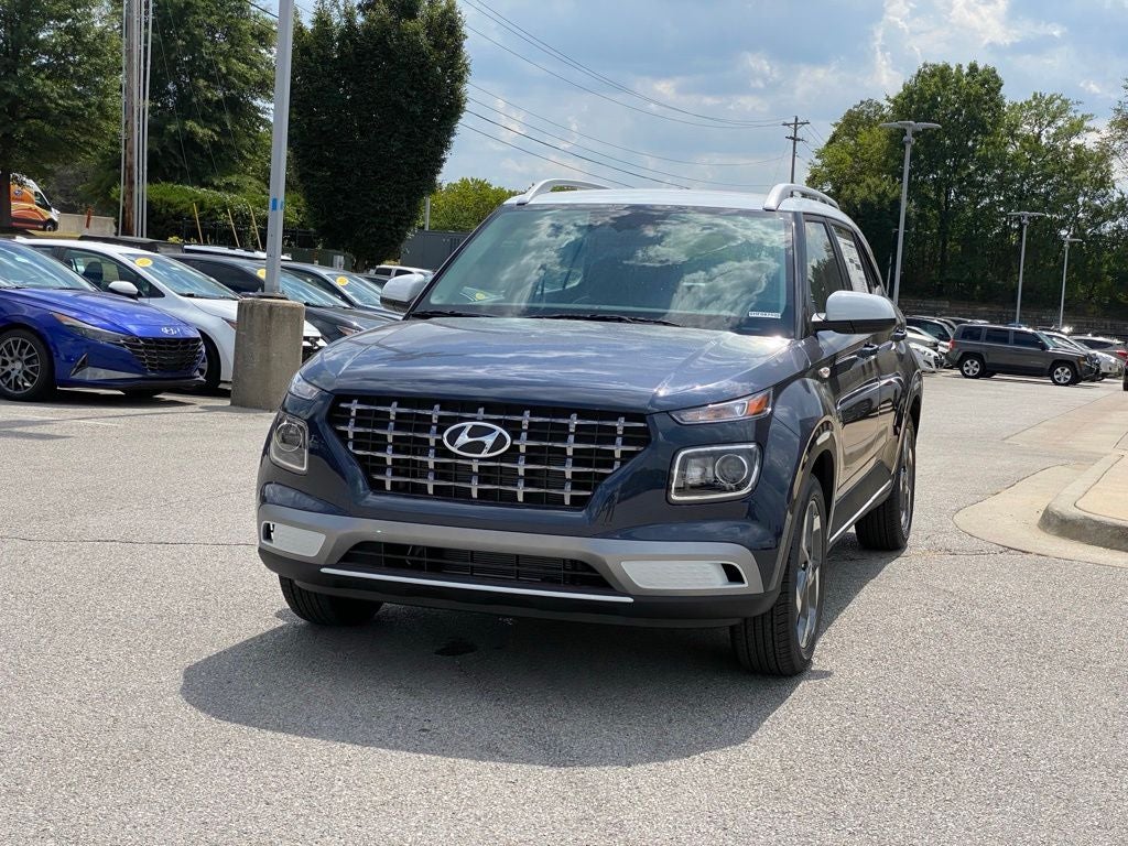 2026 Hyundai VENUE SEL W/Two-Tone Roof