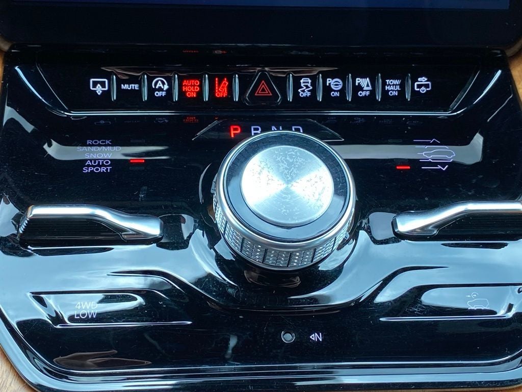 2024 Jeep Grand Wagoneer L Series III MCINTOSH AUDIO / 1 OWNER / 4X4