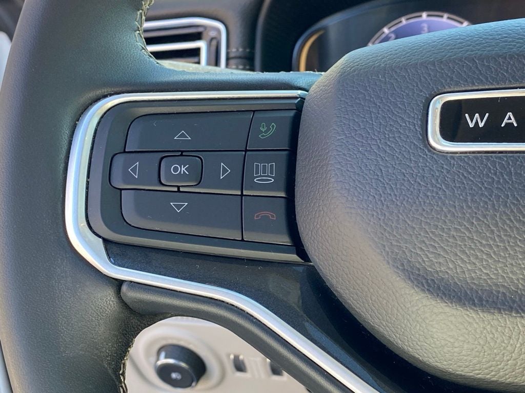 2024 Jeep Wagoneer Base