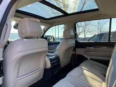 2024 Jeep Wagoneer Base