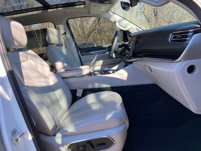 2024 Jeep Wagoneer Base