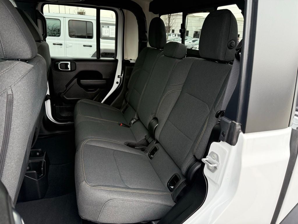 2025 Jeep Gladiator Sport S 4WD LOW MILES!!