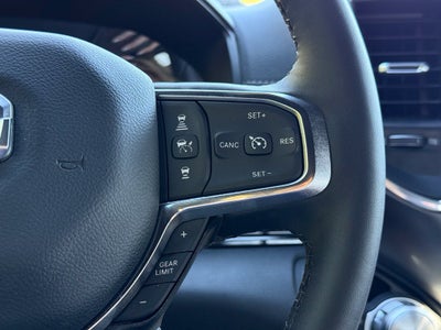 2025 RAM 1500 Laramie - 4WD / LEVEL 2 / NIGHT EDITION