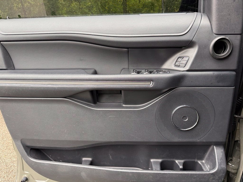 2024 Ford Expedition Max XLT - 4WD / PANORAMIC SUNROOF / ONE OWNER