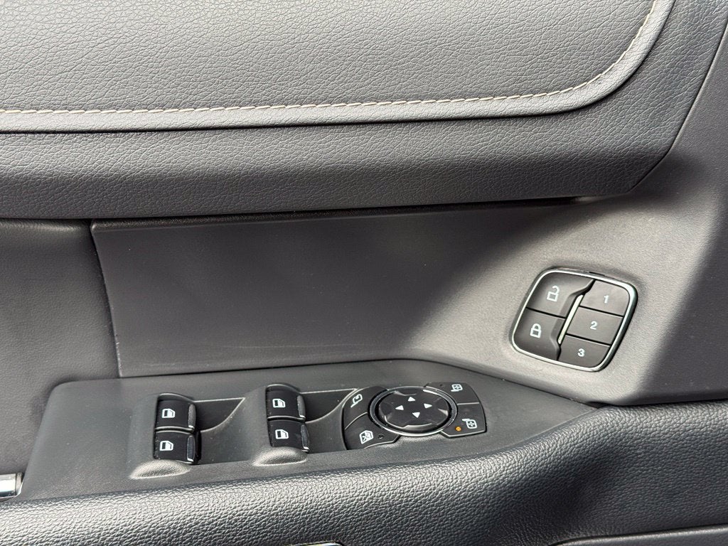 2024 Ford Expedition Max XLT - 4WD / PANORAMIC SUNROOF / ONE OWNER