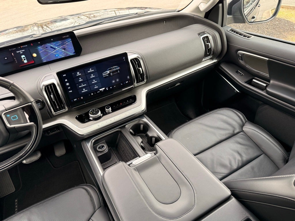 2025 Ford Expedition Platinum 4WD