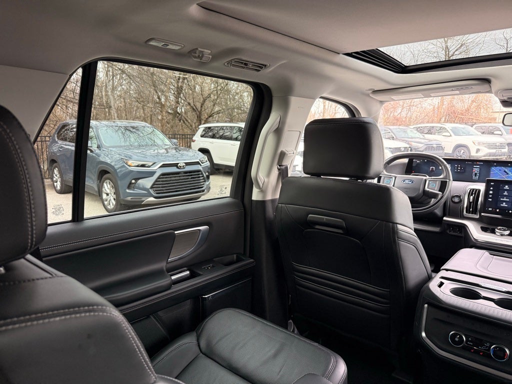 2025 Ford Expedition Platinum 4WD