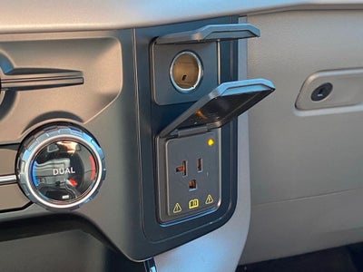 2023 Ford F-150 Lightning XLT