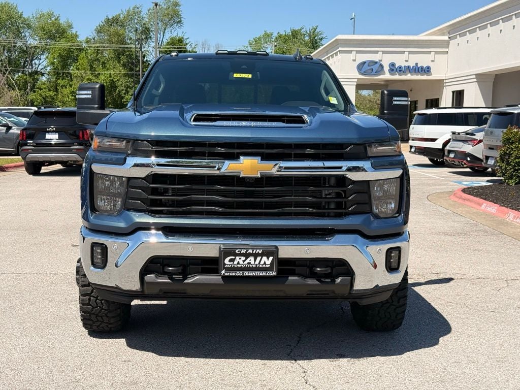 2025 Chevrolet Silverado 3500HD LT Lifted Big Wheels & Tires