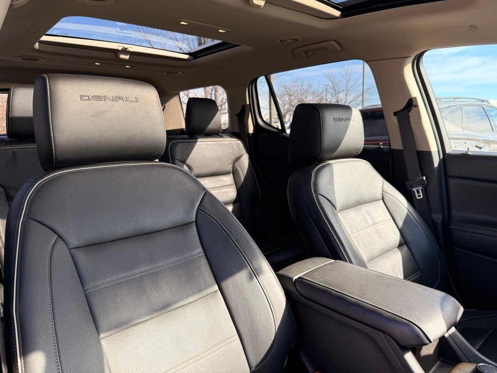 2017 GMC Acadia Denali LOW MILES!!