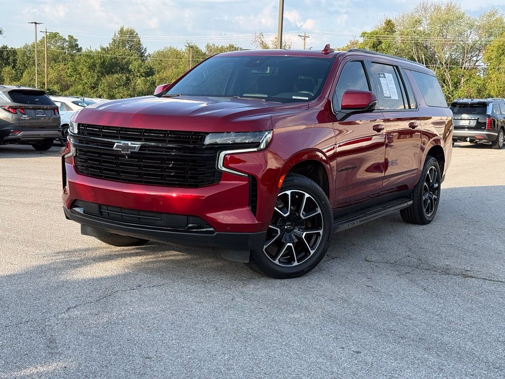 2024 Chevrolet Suburban RST - 4WD / PANORAMIC SUNROOF / CLEAN CARFAX
