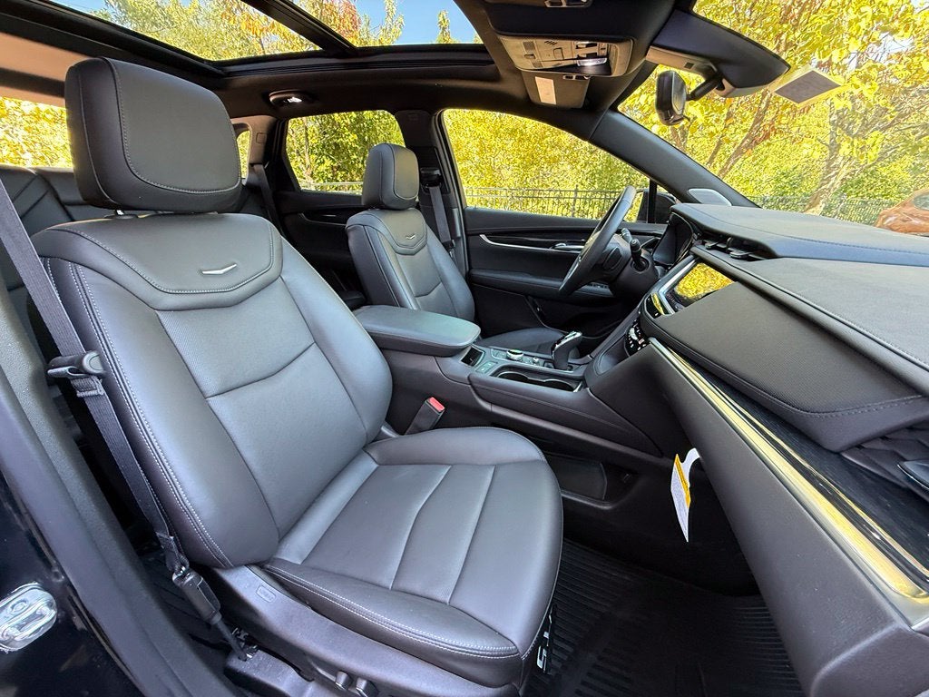 2026 Cadillac XT5 Premium Luxury - AWD / SUNROOF / ONE OWNER