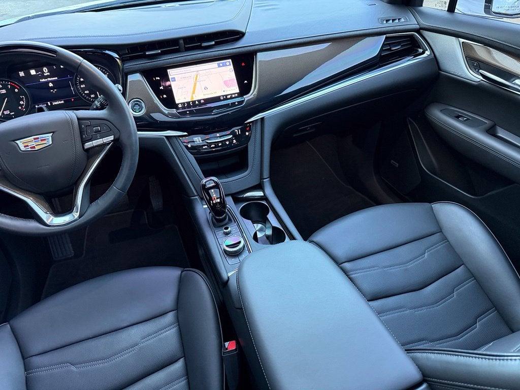 2024 Cadillac XT6 Premium Luxury Platinum - AWD / SUNROOF / ONE OWNER