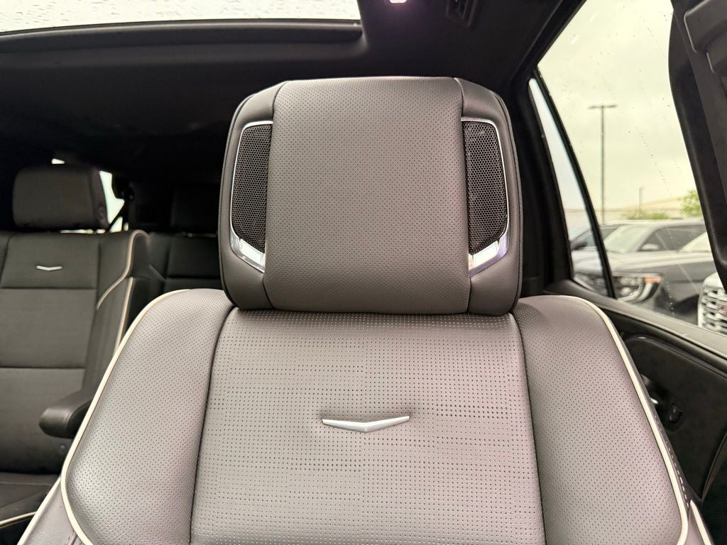 2023 Cadillac Escalade Sport Trailer Package