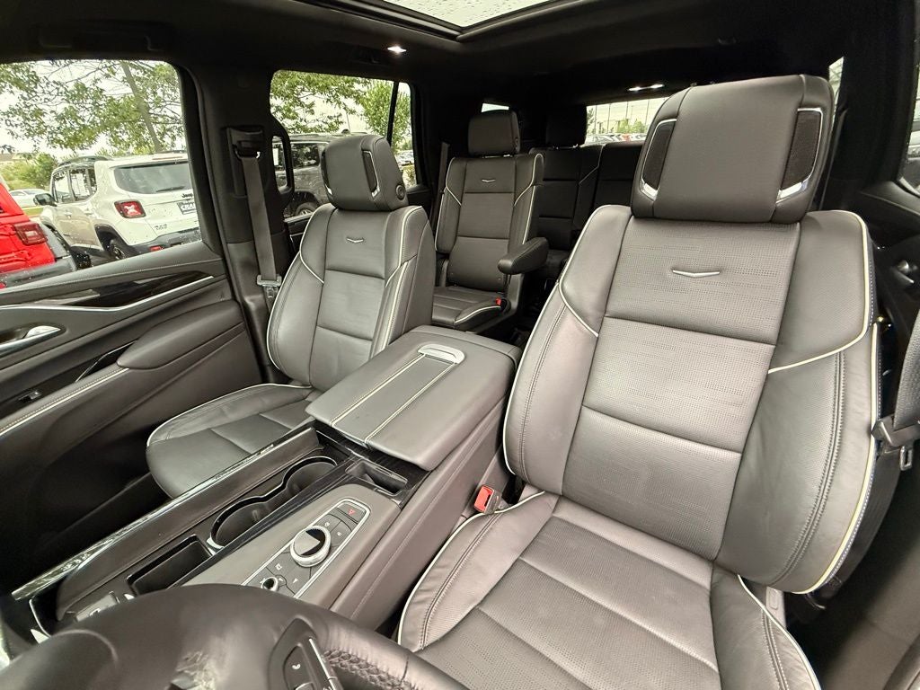 2023 Cadillac Escalade Sport Trailer Package