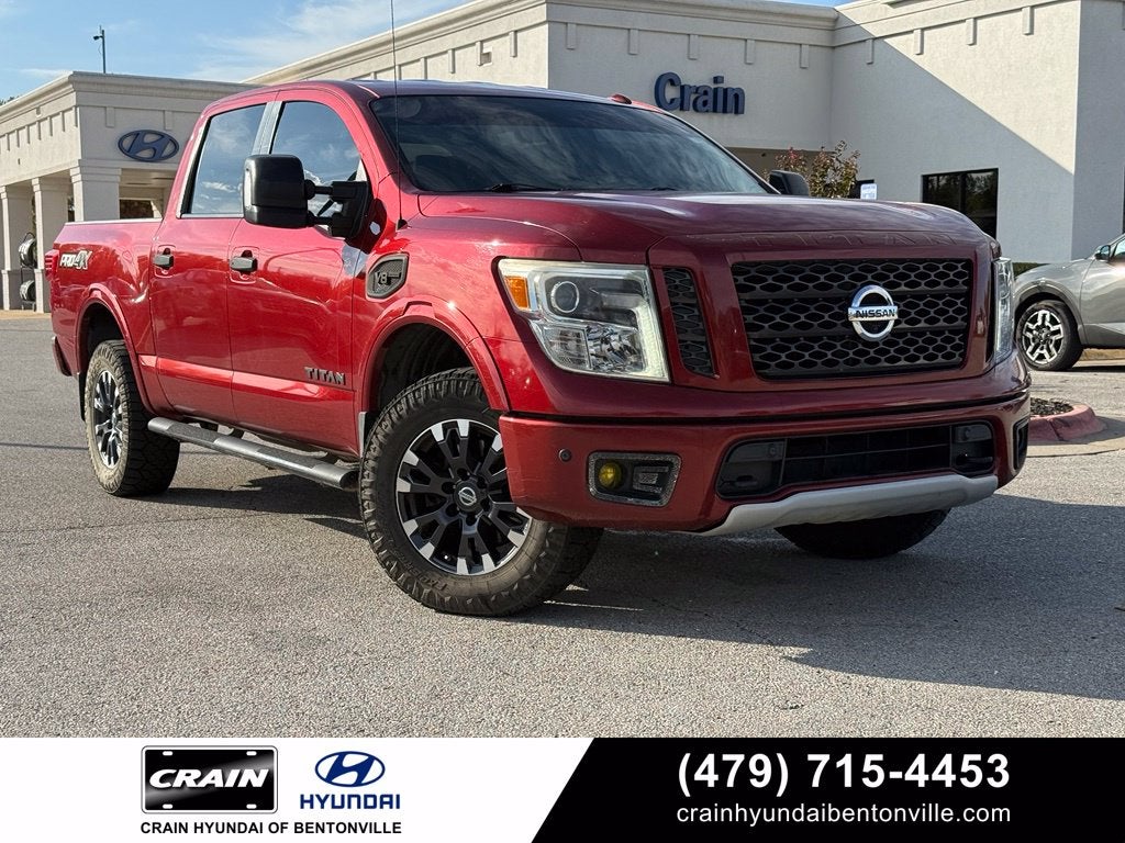 2017 Nissan Titan PRO-4X - 4WD / LEATHER
