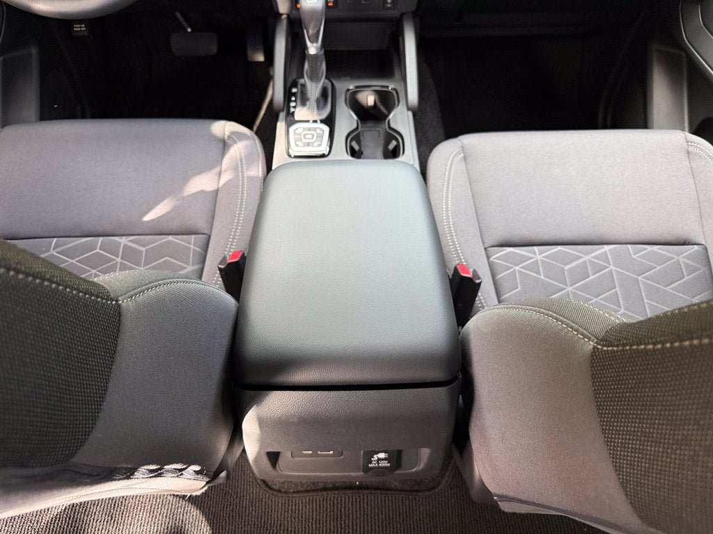 2026 Nissan Frontier SV - 4WD / CLEAN CARFAX / ONE OWNER