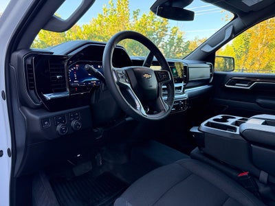 2025 Chevrolet Silverado 1500 LT - 4WD / LIFTED! / CLEAN CARFAX