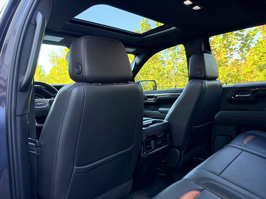 2022 GMC Sierra 1500 AT4 Premium - 4WD / SUNROOF / CLEAN CARFAX
