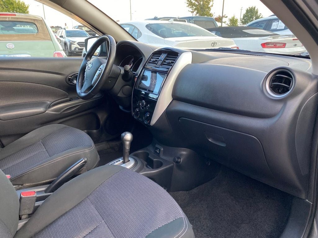 2019 Nissan Versa 1.6 SV