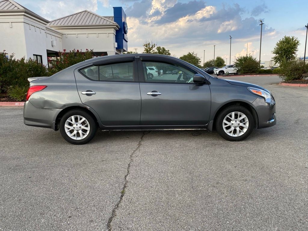 2019 Nissan Versa 1.6 SV