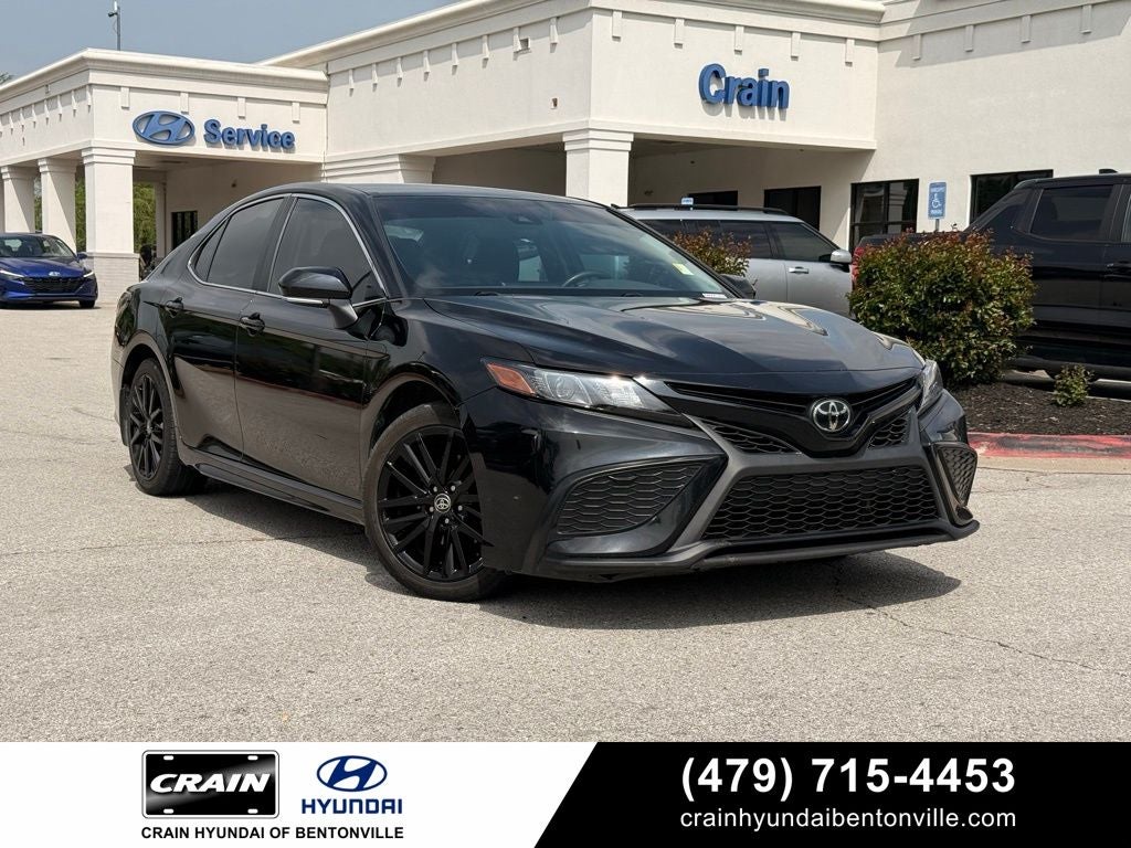 2022 Toyota Camry SE