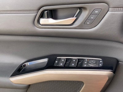 2024 Nissan Pathfinder Platinum