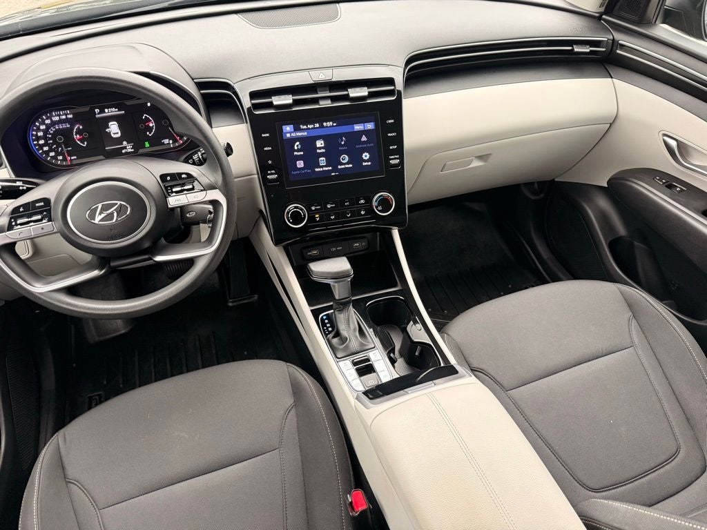 2022 Hyundai TUCSON SE