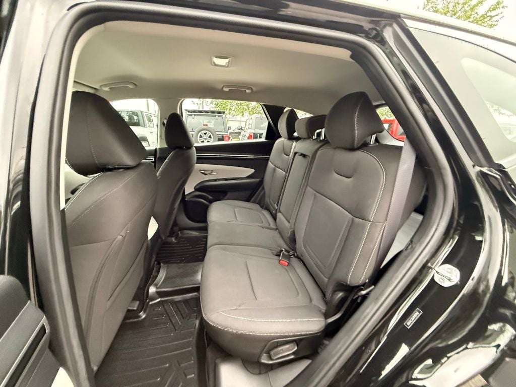 2022 Hyundai TUCSON SE