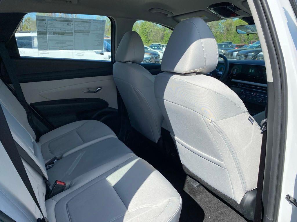 2026 Hyundai TUCSON SE AWD