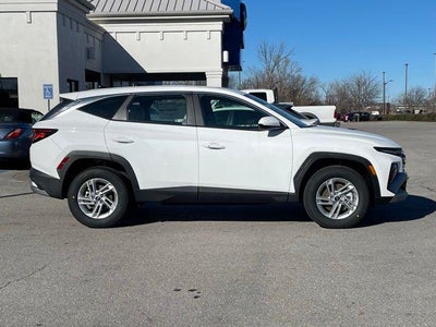 2025 Hyundai TUCSON SE AWD