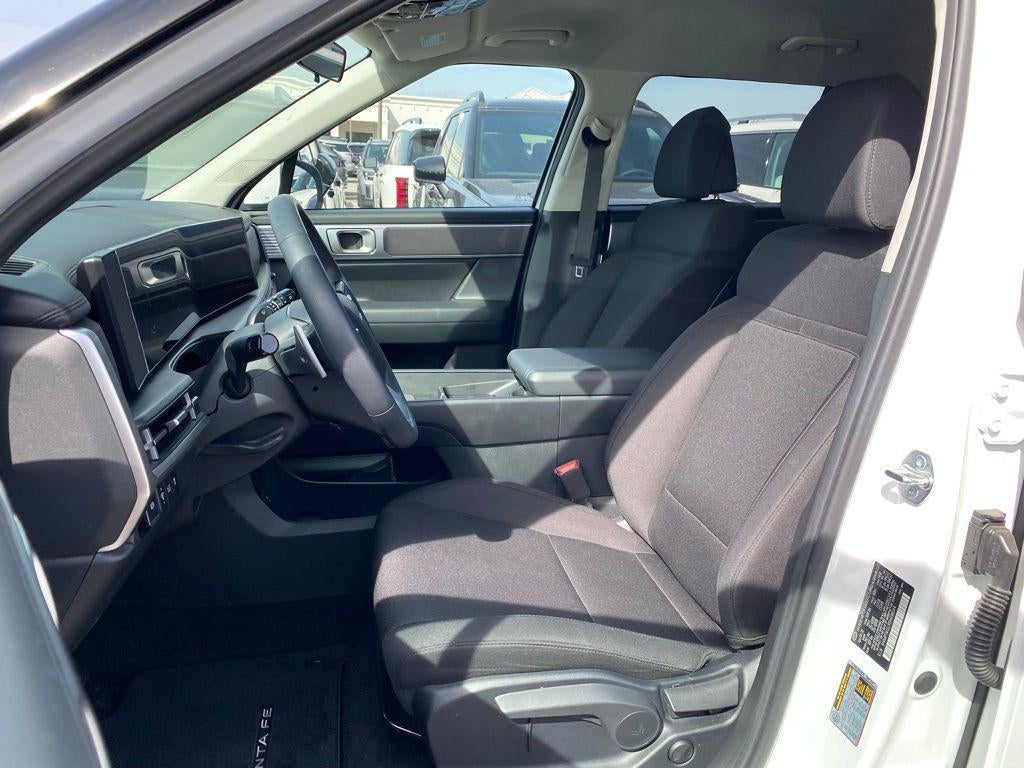 2025 Hyundai SANTA FE SE FWD