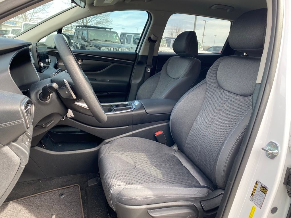 2022 Hyundai SANTA FE SE