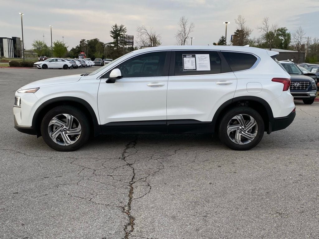 2022 Hyundai SANTA FE SE